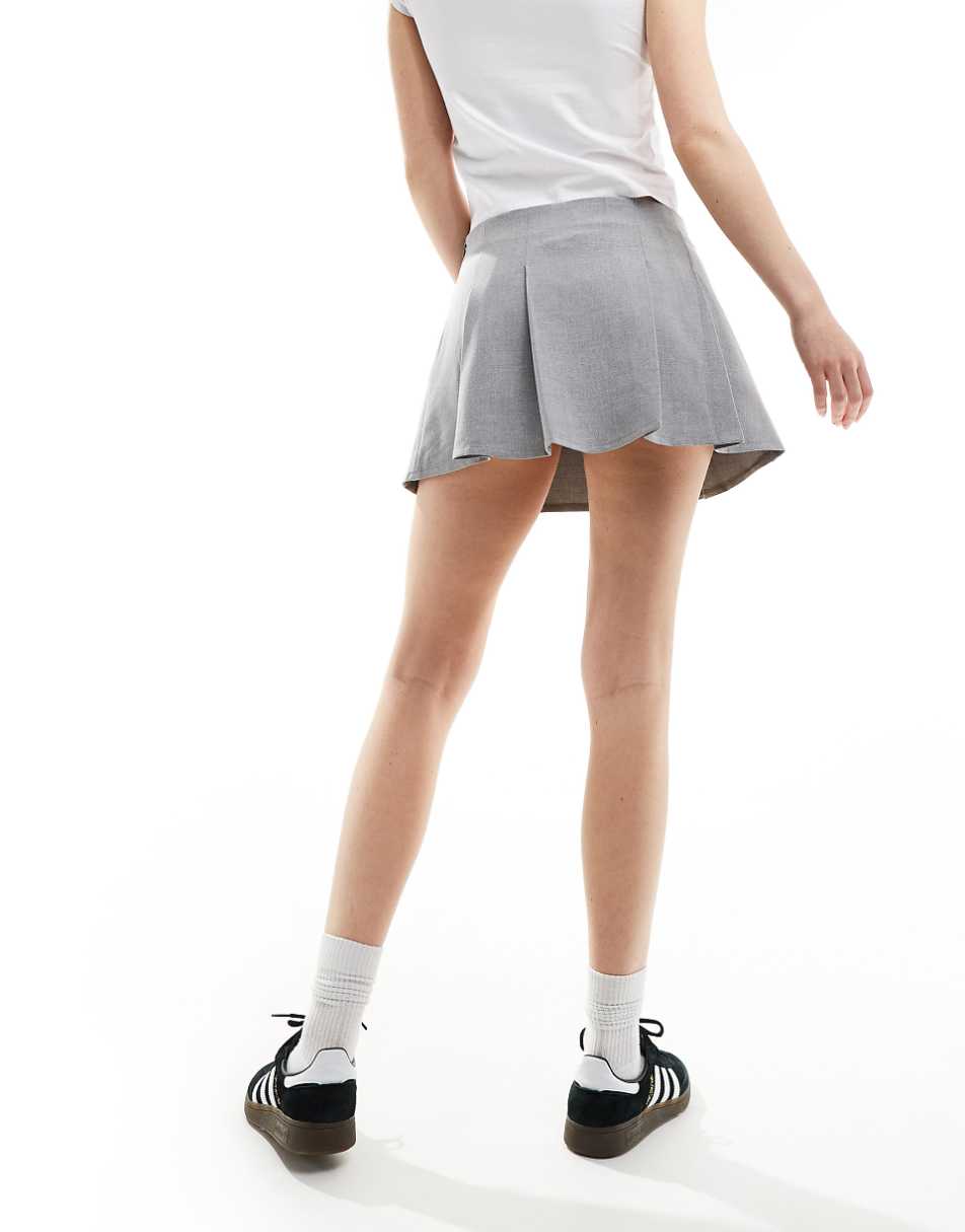 Pull&Bear pleated mini skirt in light gray