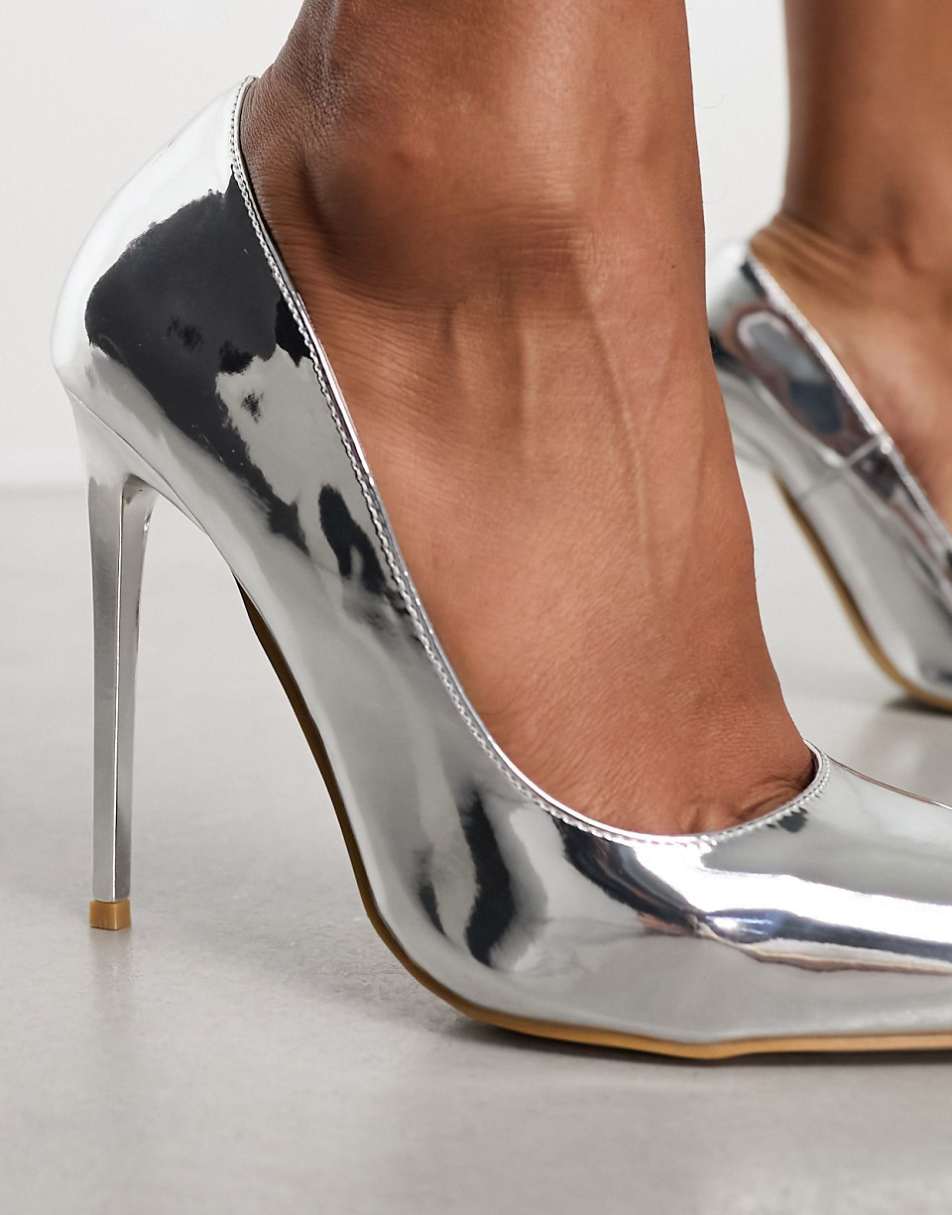 Simmi London Wide Fit Agathia pumps in silver mirror