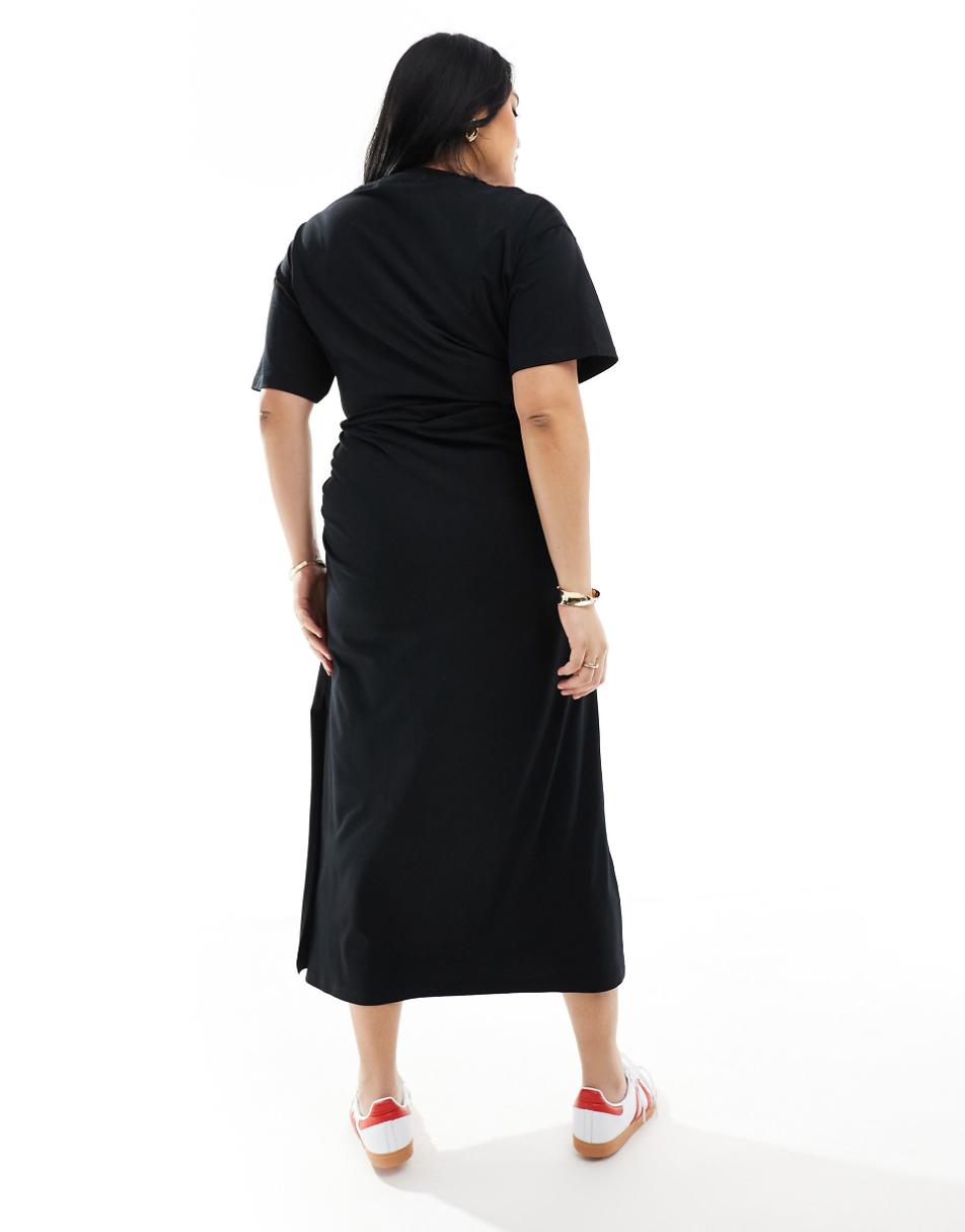 ASOS DESIGN Curve crew neck midaxi t-shirt dress with ruched side in black