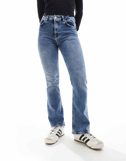 Miss Selfridge Petite heart pocket flare jeans in mid wash