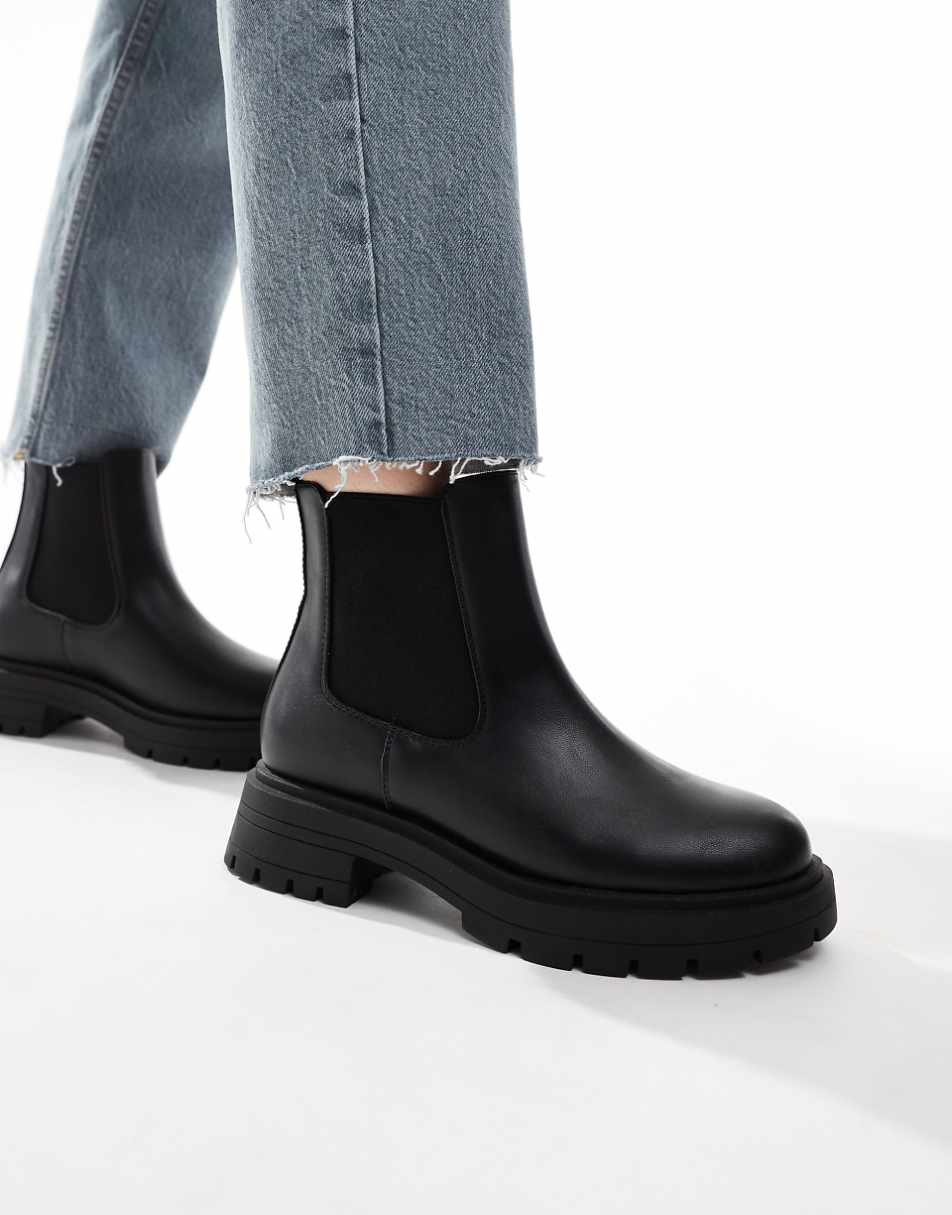 ASOS DESIGN Wide Fit Adjust chunky chelsea boots in black