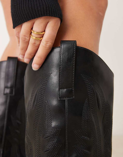 Glamorous western knee boots in black