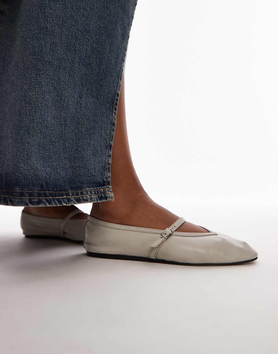 Topshop Babette leather v detail ballet flats in off white