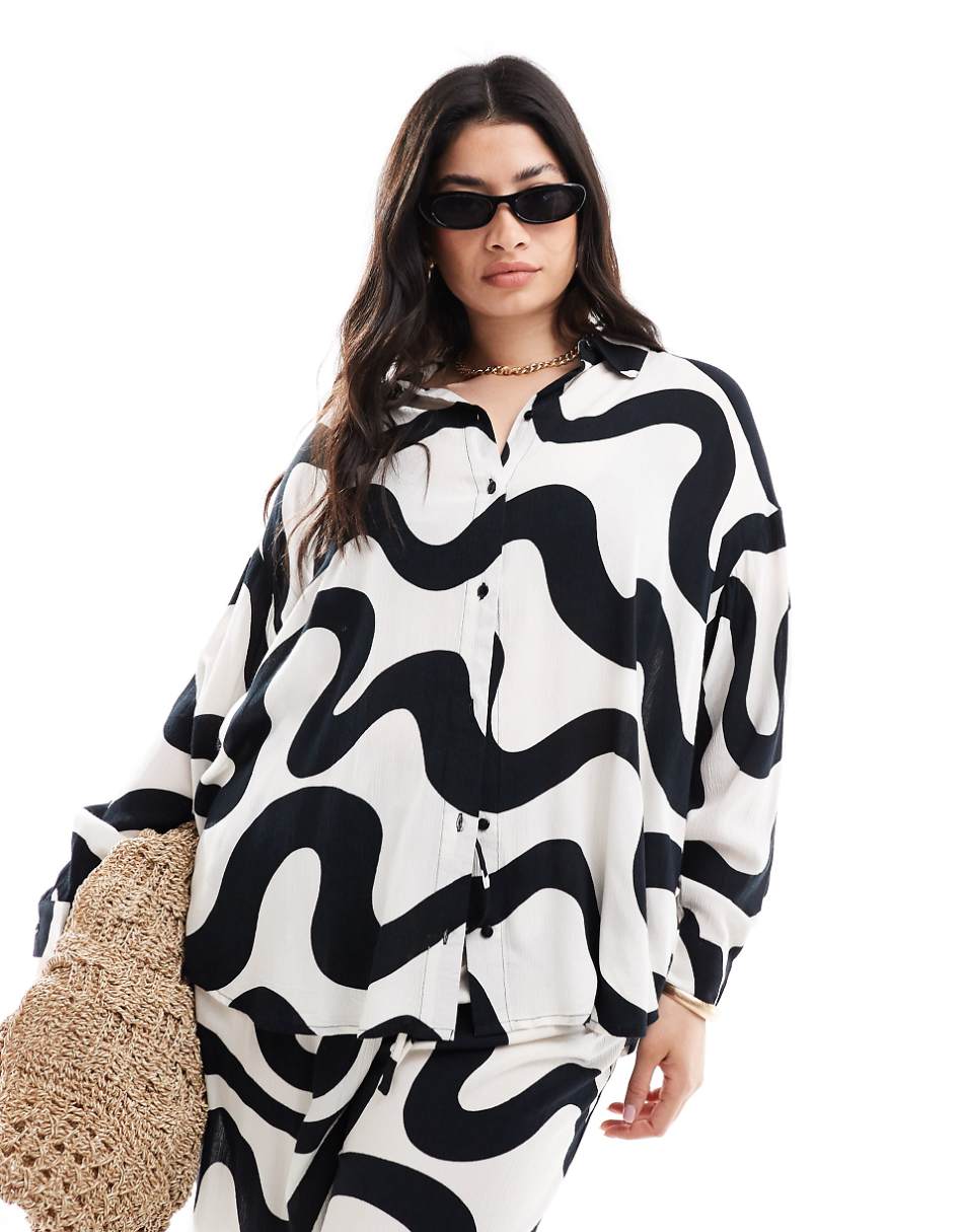 Yours oversized crinkle shirt in mono - part of a set