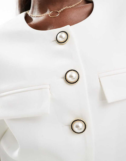 Kaiia boxy cropped pearl button through jacket in white