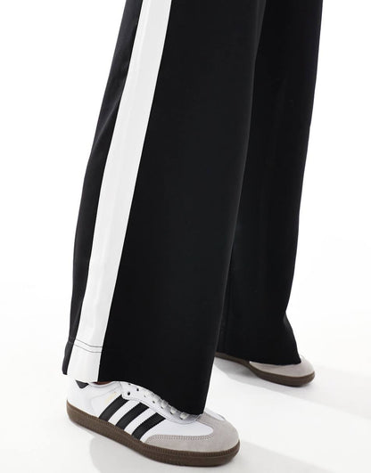 ASOS DESIGN Petite pull on pants with contrast panel in black