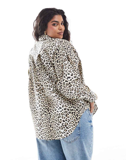 ASOS DESIGN Curve oversized shirt in leopard print