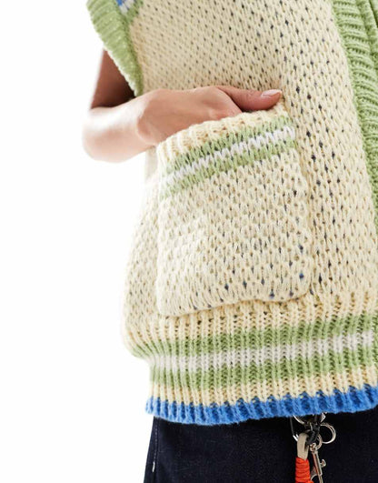 Bailey Rose oversized zip up retro knit vest with cowboy print
