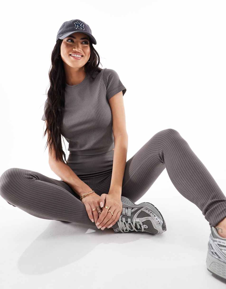 ASOS 4505 Icon seamless ribbed gym leggings in steel gray