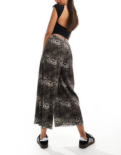 ASOS DESIGN plisse wide pants culottes in animal