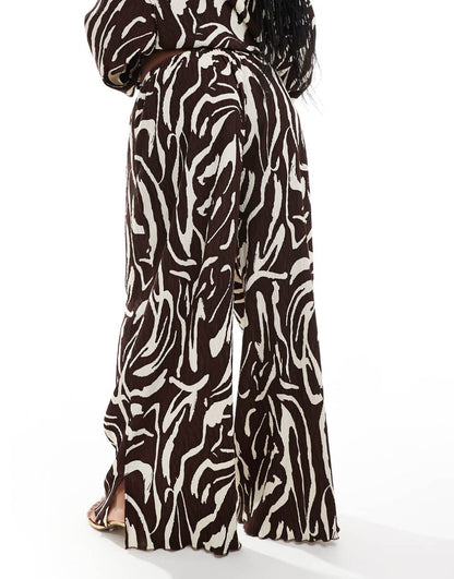 Extro & Vert Plus plisse pants in brown and cream abstract print - part of a set