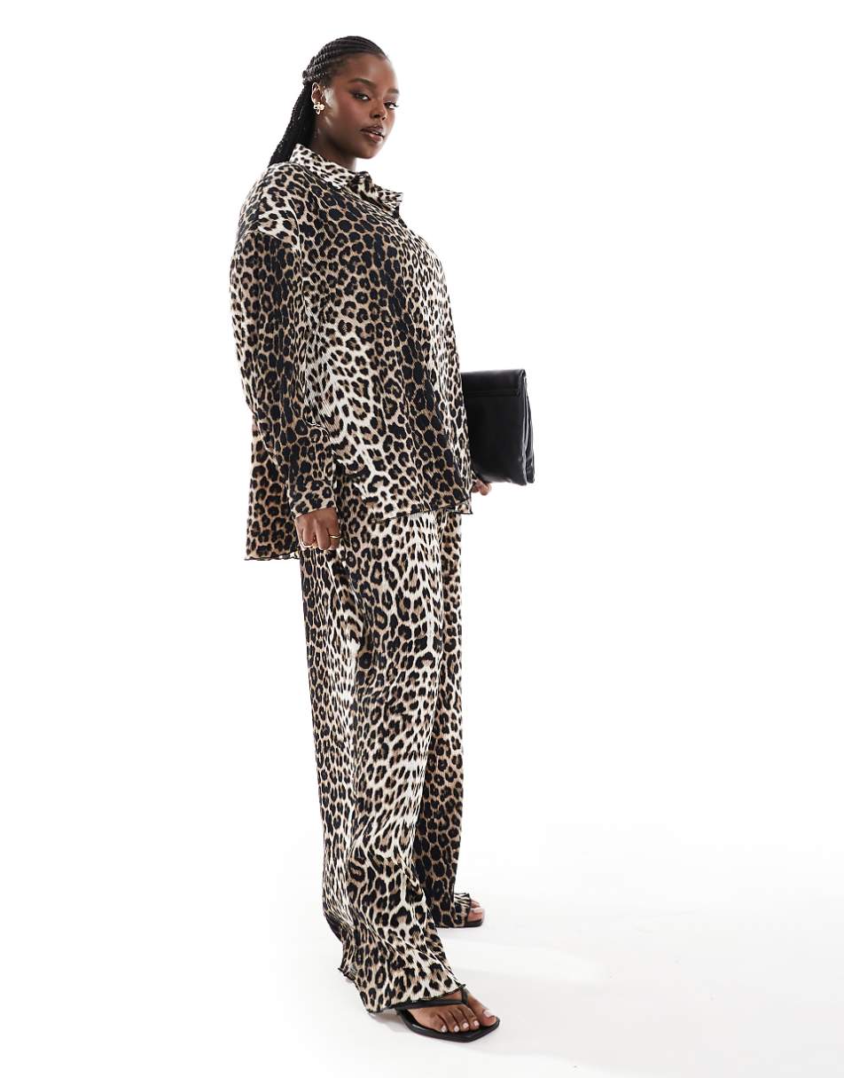 Extro & Vert Plus plisse shirt in leopard print - part of a set