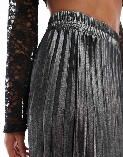 ONLY pleated maxi skirt in grey metallic