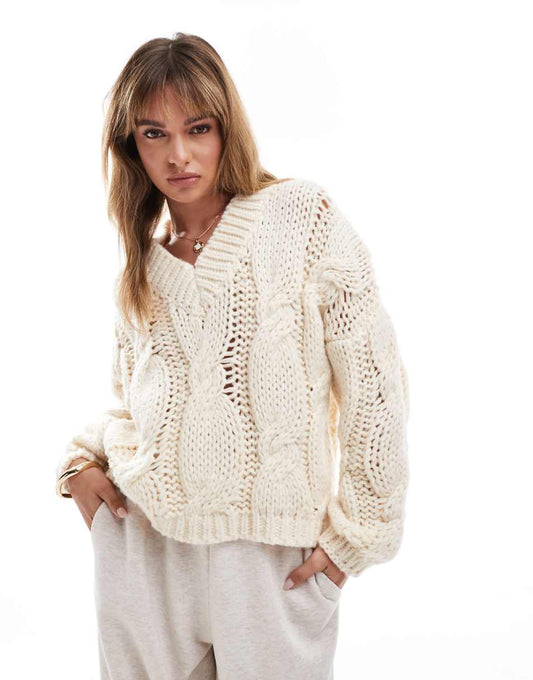 4th & Reckless cable knit V-neck sweater in cream