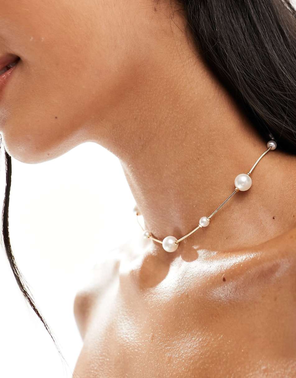 ASOS DESIGN short necklace with mixed sized faux pearl in gold tone