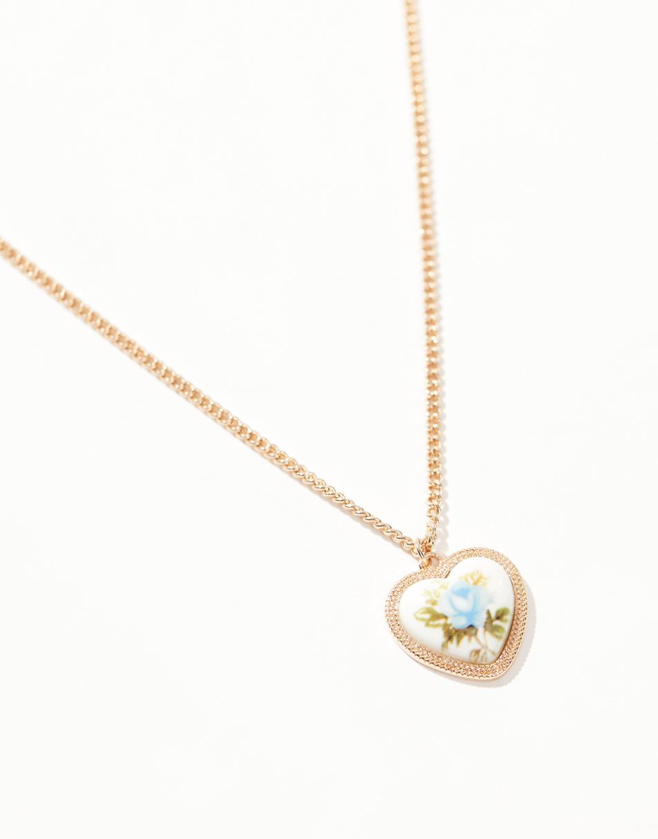 Reclaimed Vintage gold chain necklace with flower heart pendant