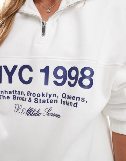 Bershka 'NYC' 1/4 sweatshirt in ecru