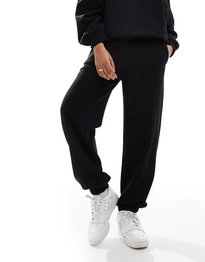 Bershka joggers in black